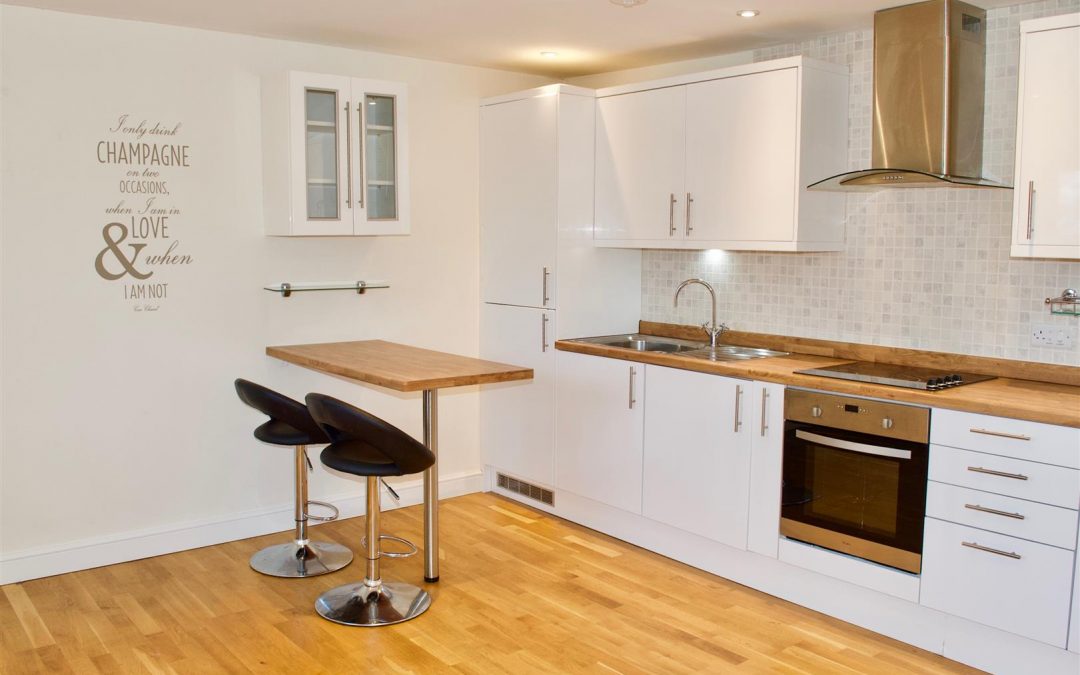 Two Bedroom Apartment in Chertsey